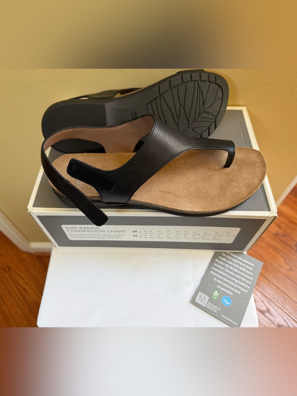 DANSKO Reece Leather Toe-Loop Sandal, Sz EU40/US9.5-10, NWT - Picture 6 of 8